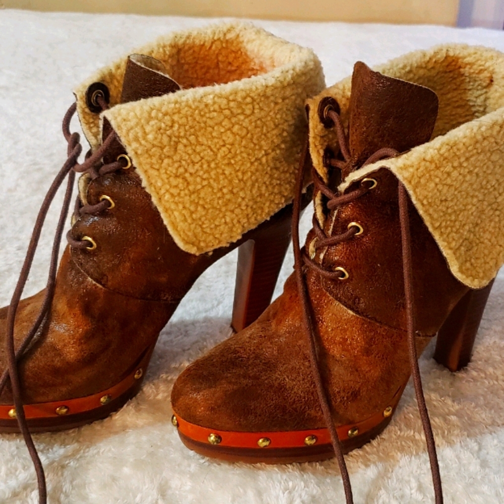 MICHAEL KORS booties